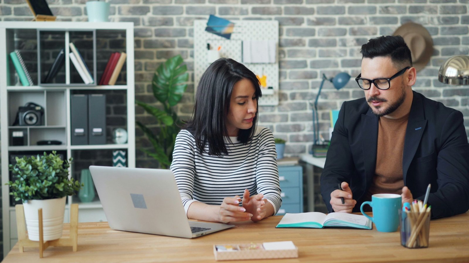 Advisor reviewing life insurance options with a client who has pre-existing health conditions